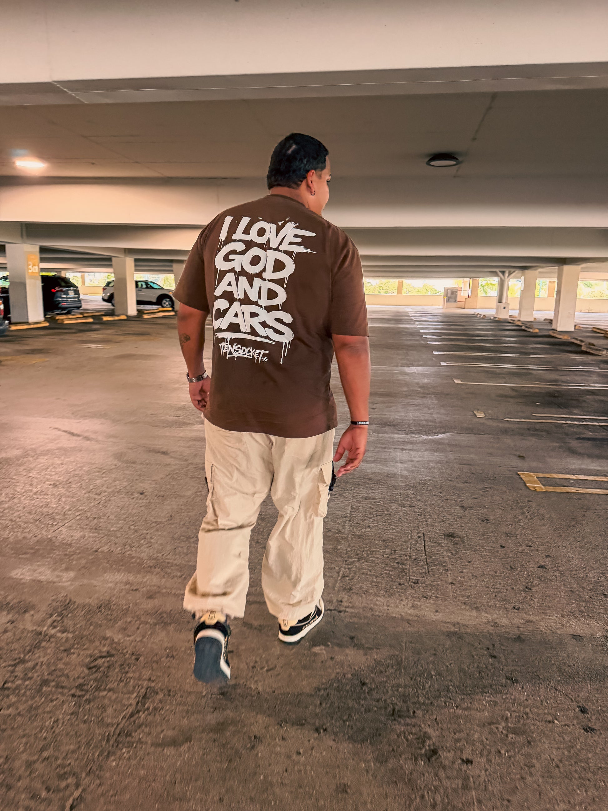 I love God (Mud)  T-shirt / Premium