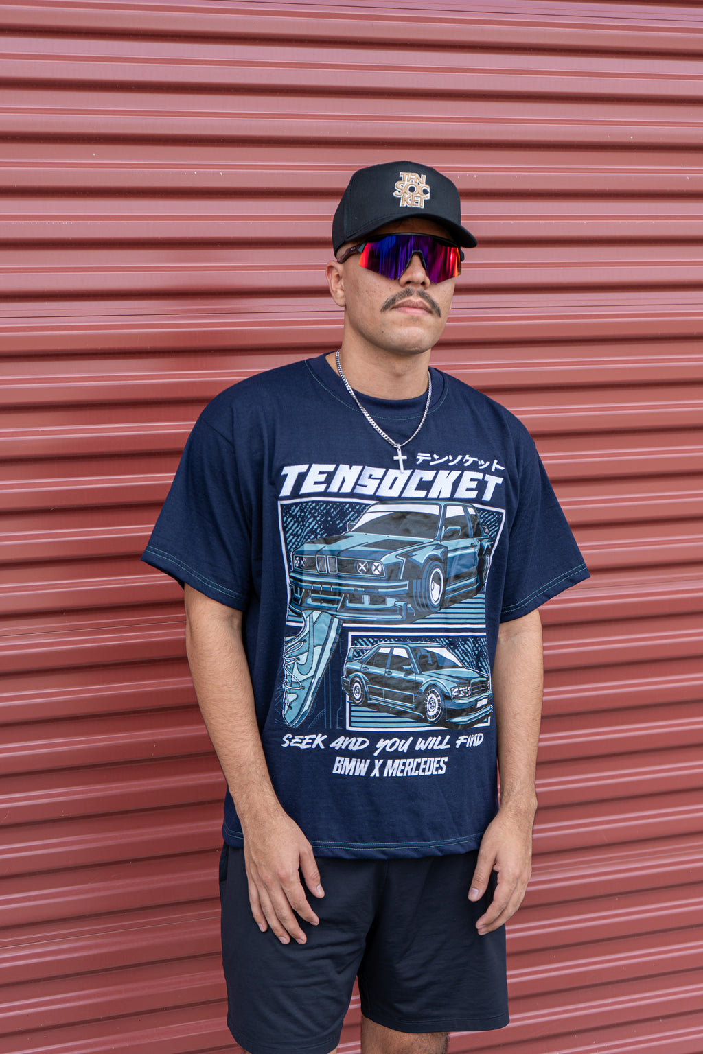 Mercedes vs BMW/ Premium T-shirt