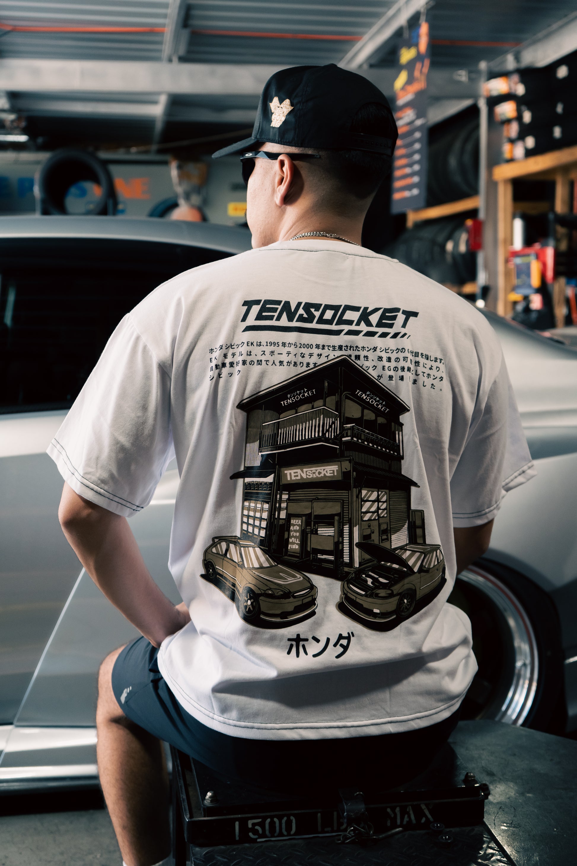 Honda / white / Premium T-shirt