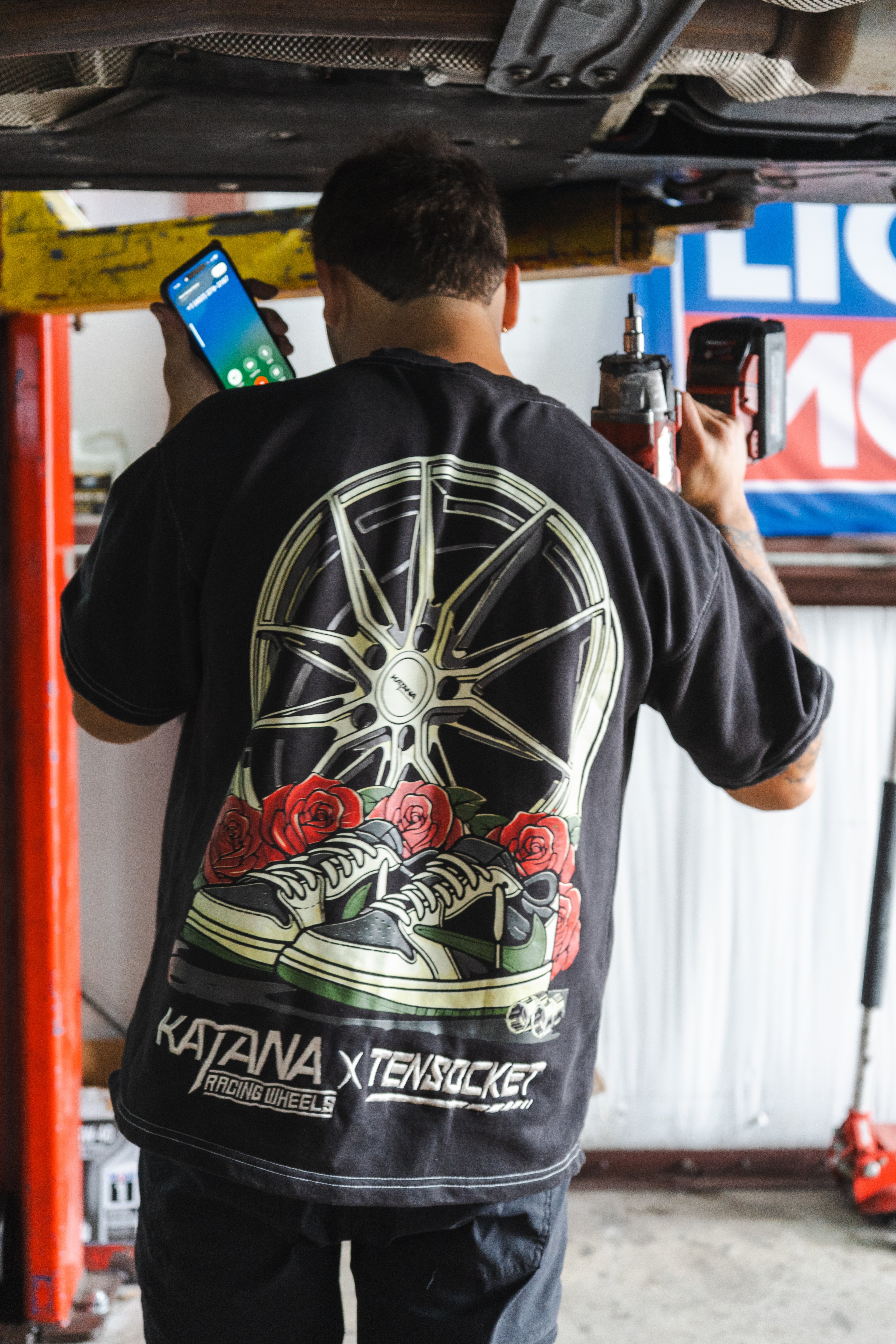 Travis/ Katana /Premium T-shirt