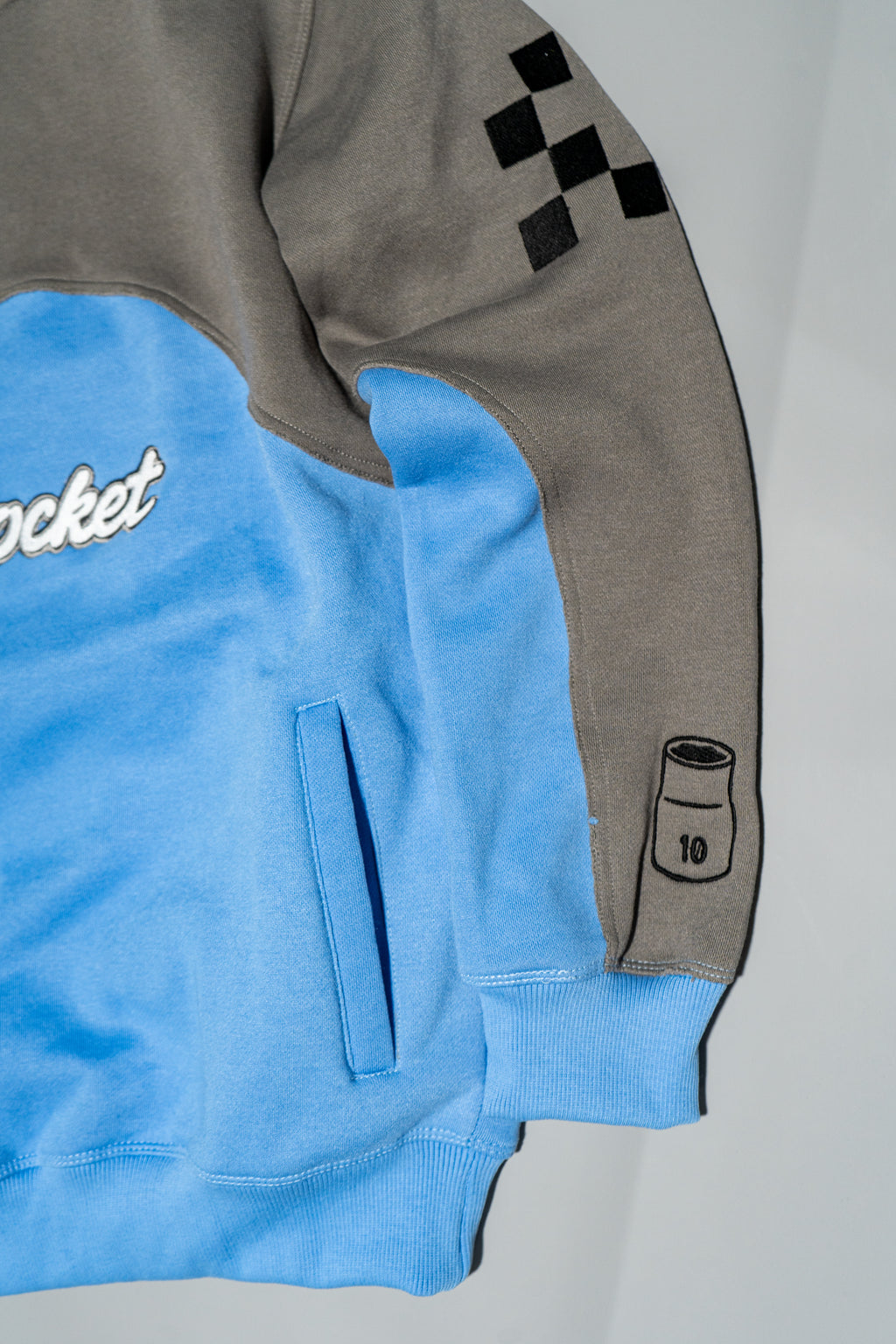 Concrete Sky / Hoodie / Tensocket